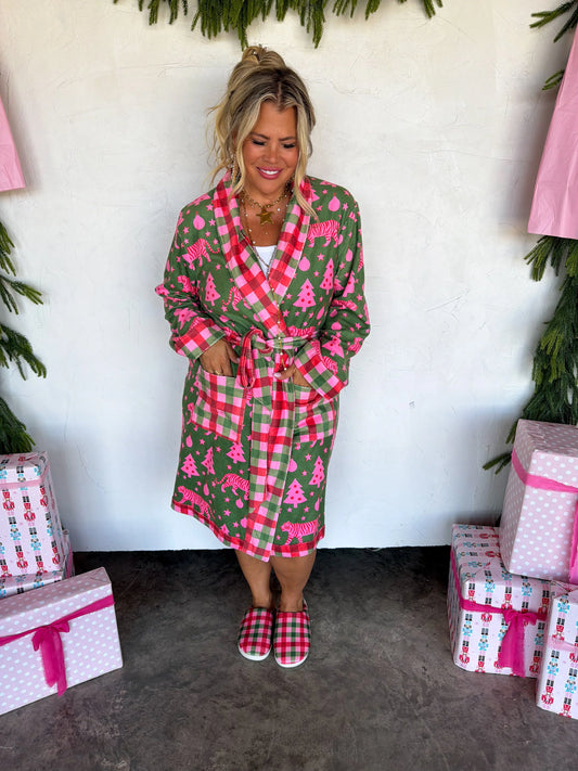 -PREORDER- HOLIDAY AT HOME ROBE