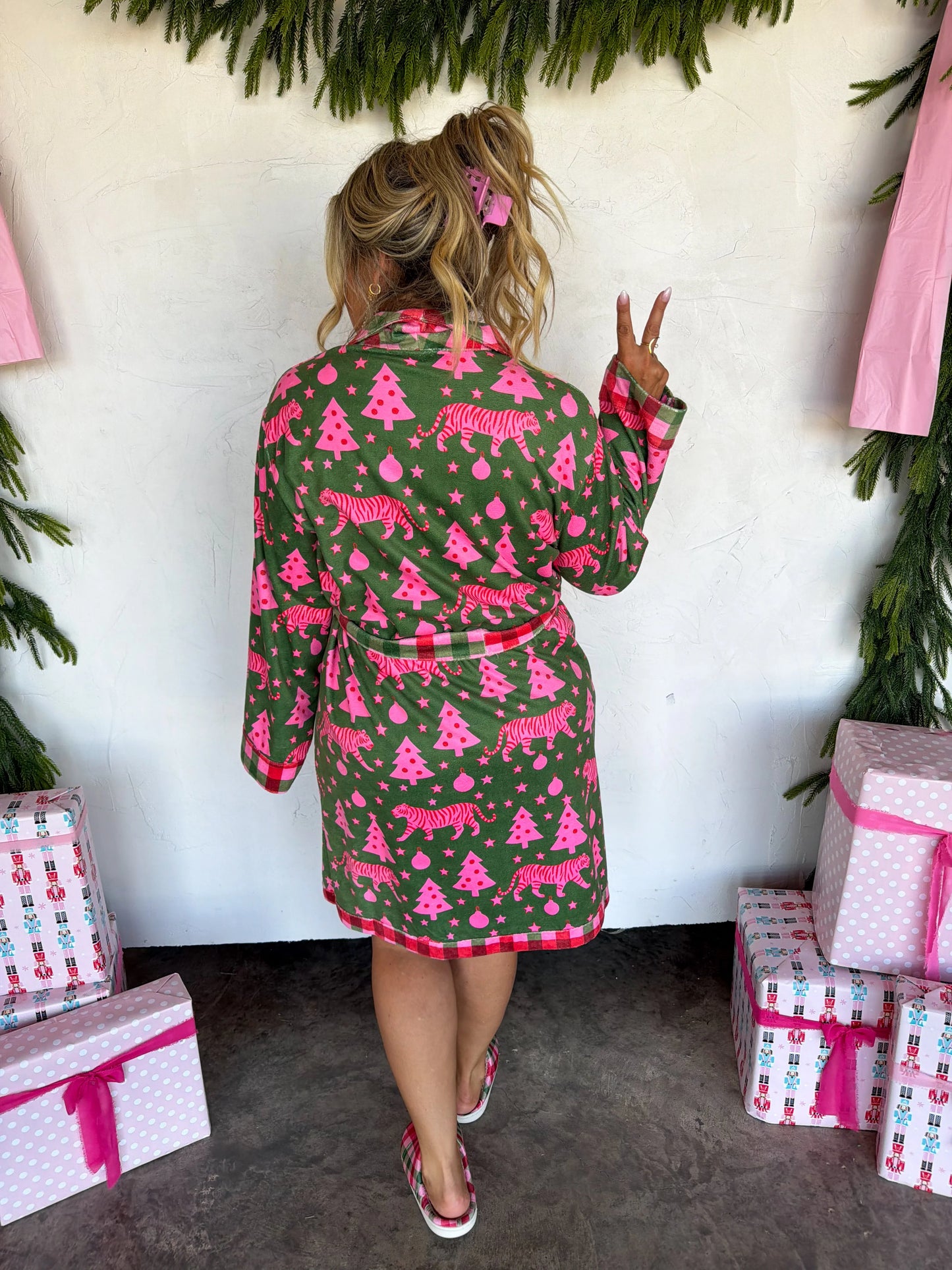 -PREORDER- HOLIDAY AT HOME ROBE