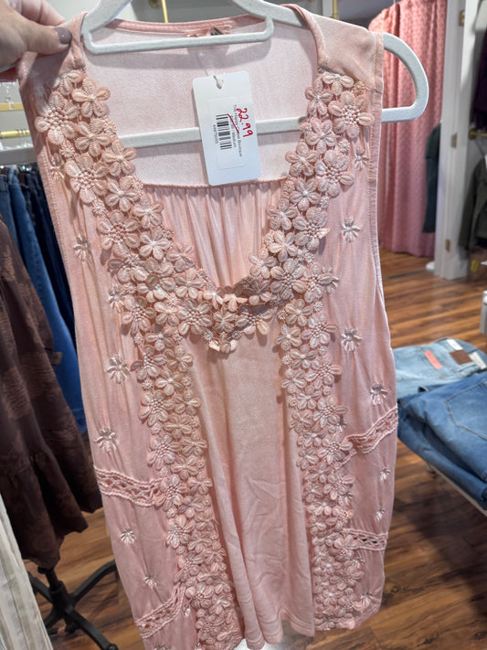 POL Floral Appliqué Tank Top in Blush