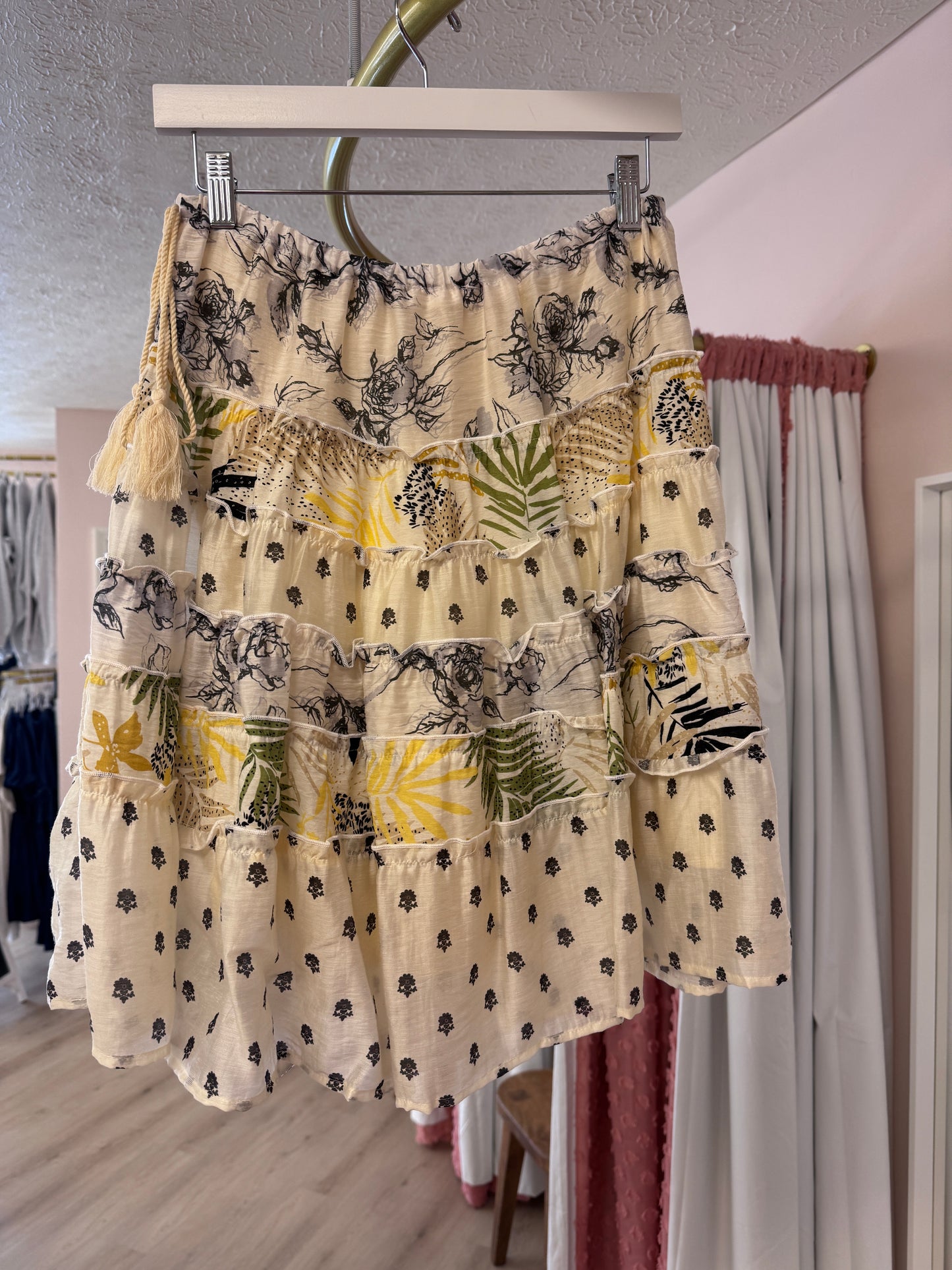 Tiered Easel Skirt