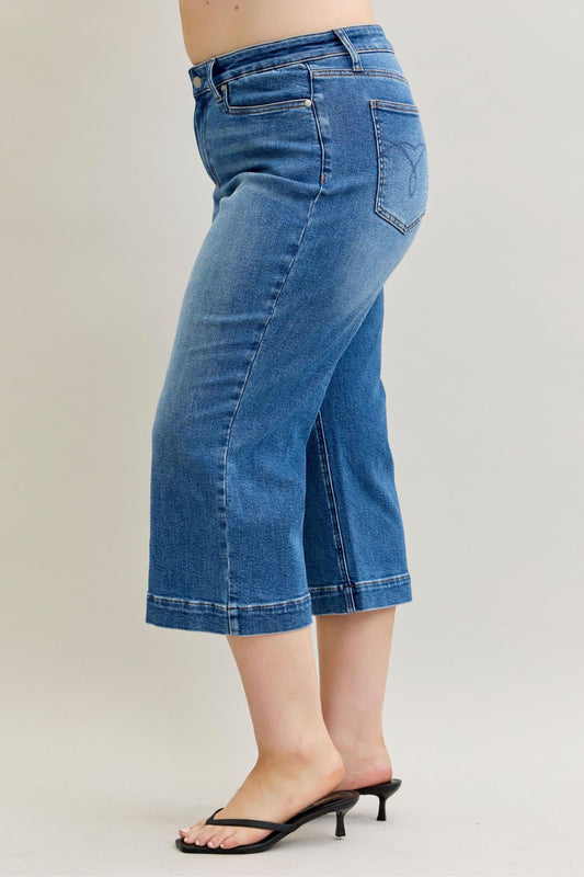 Judy Blue Mid Rise Crop Vintage Pockets & Wide Hem-881006PL