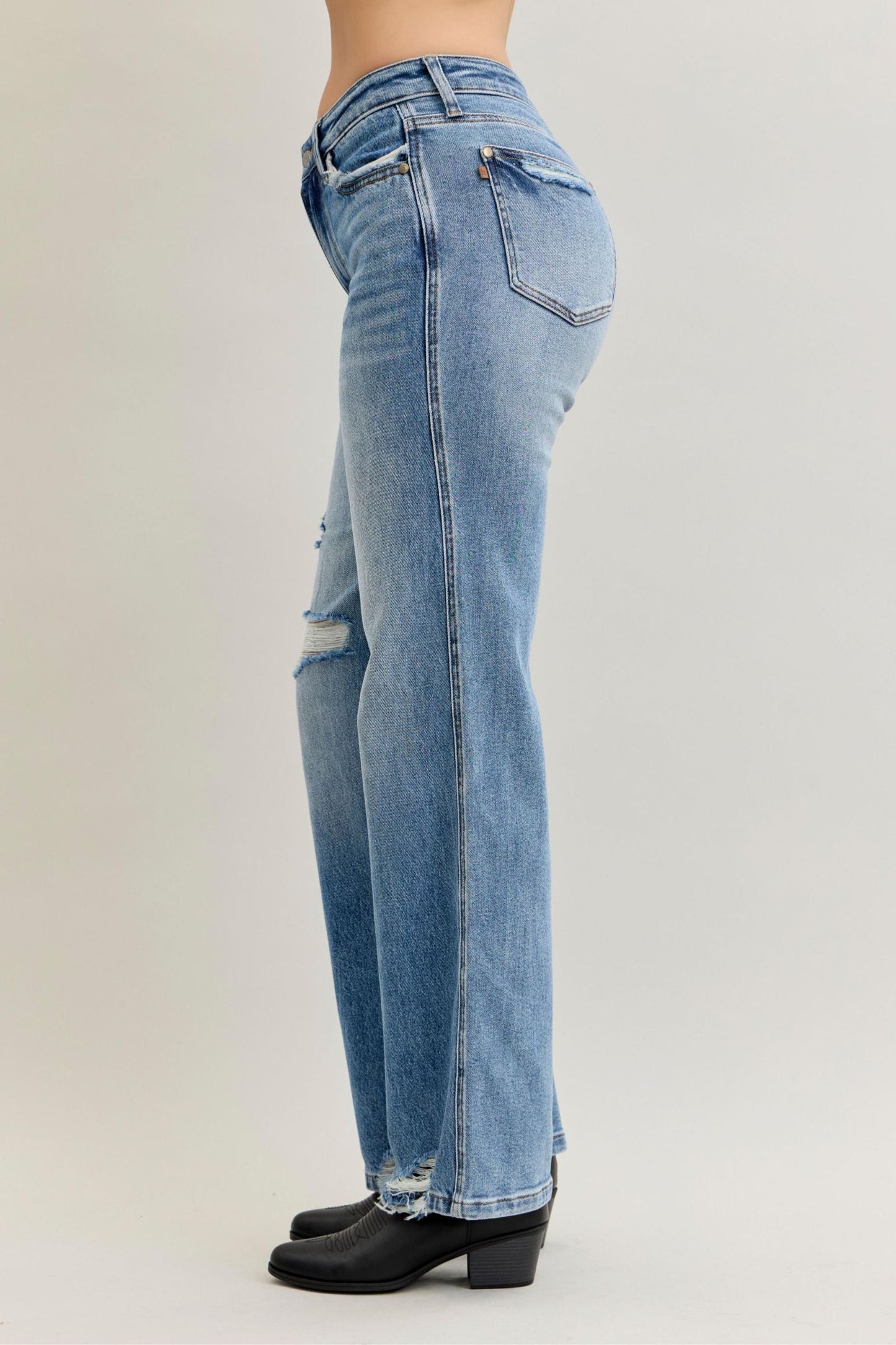 Judy Blue Mid Rise 90's Straight Rigid Magic Destroy Straight Jeans