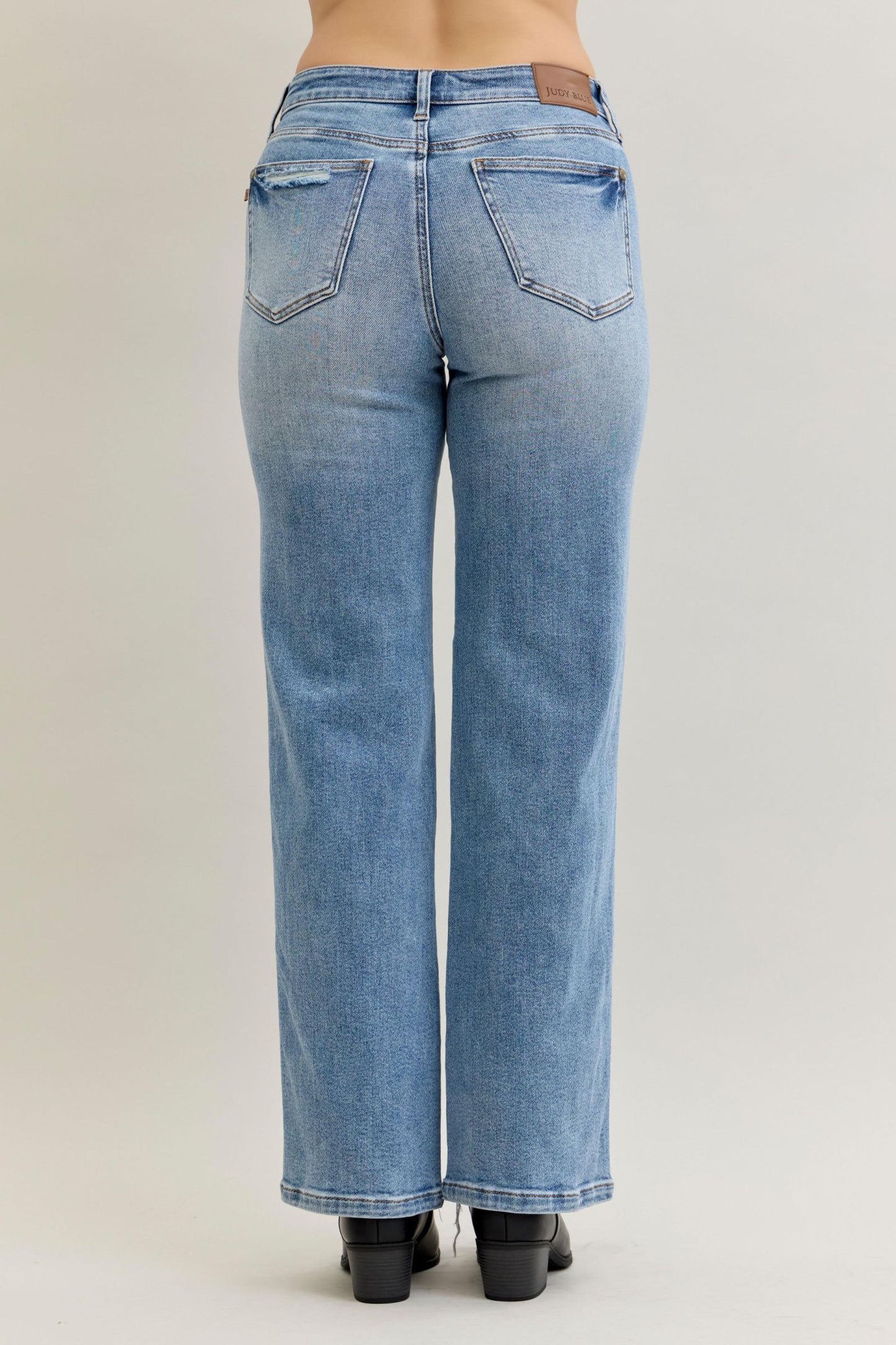 Judy Blue Mid Rise 90's Straight Rigid Magic Destroy Straight Jeans