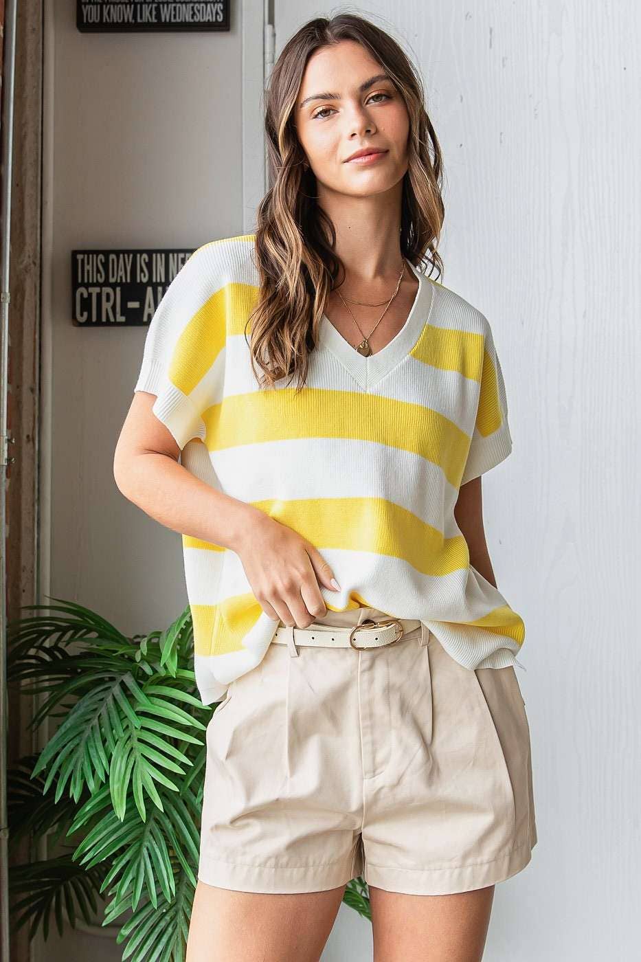 VIBRANT STRIPED SHORT SLEEVE SWEATER KNIT TOP *FINAL SALE*