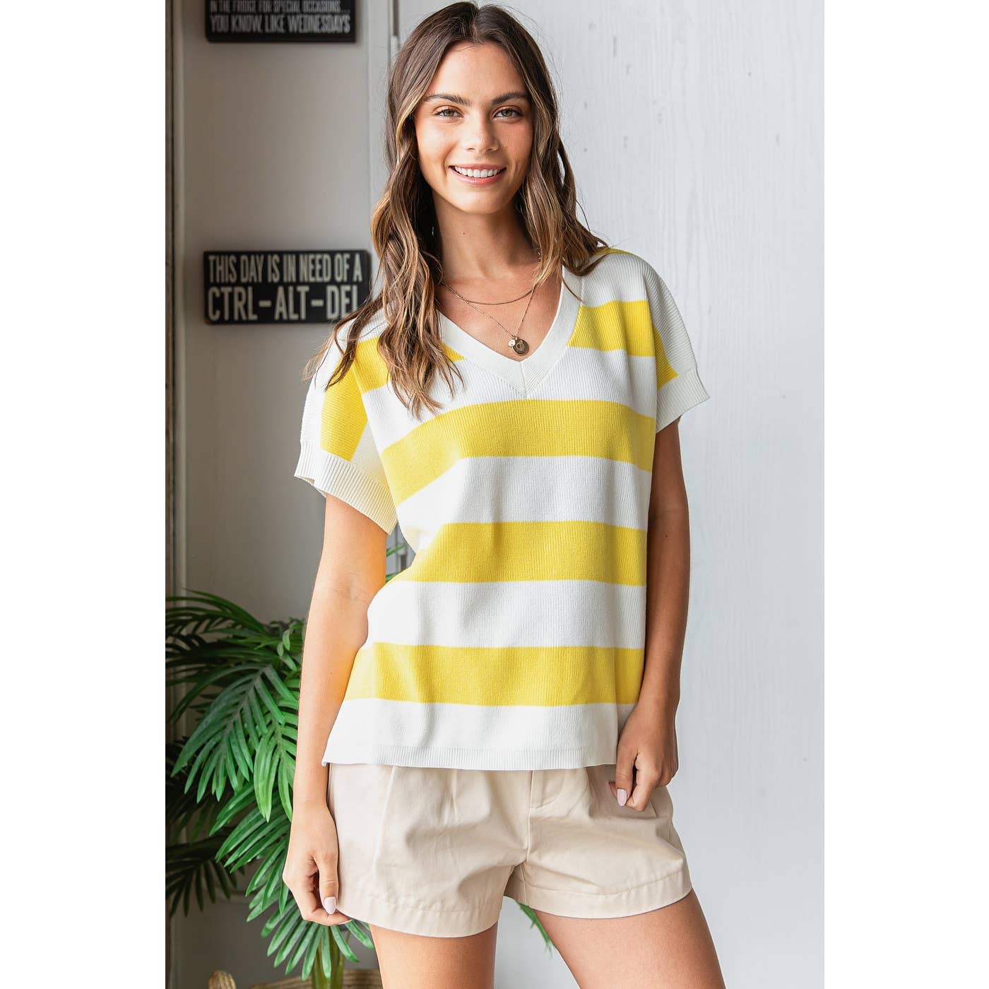 VIBRANT STRIPED SHORT SLEEVE SWEATER KNIT TOP *FINAL SALE*