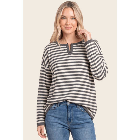 KEYHOLE BUTTON STRIPED TOP