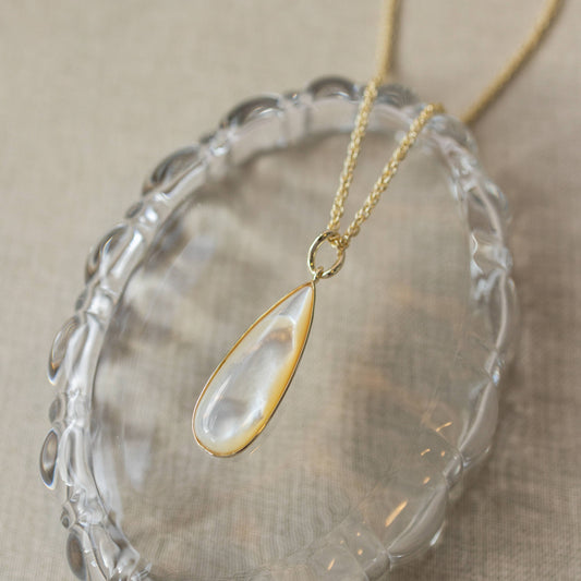 Alara Necklace-Mother of Pearl