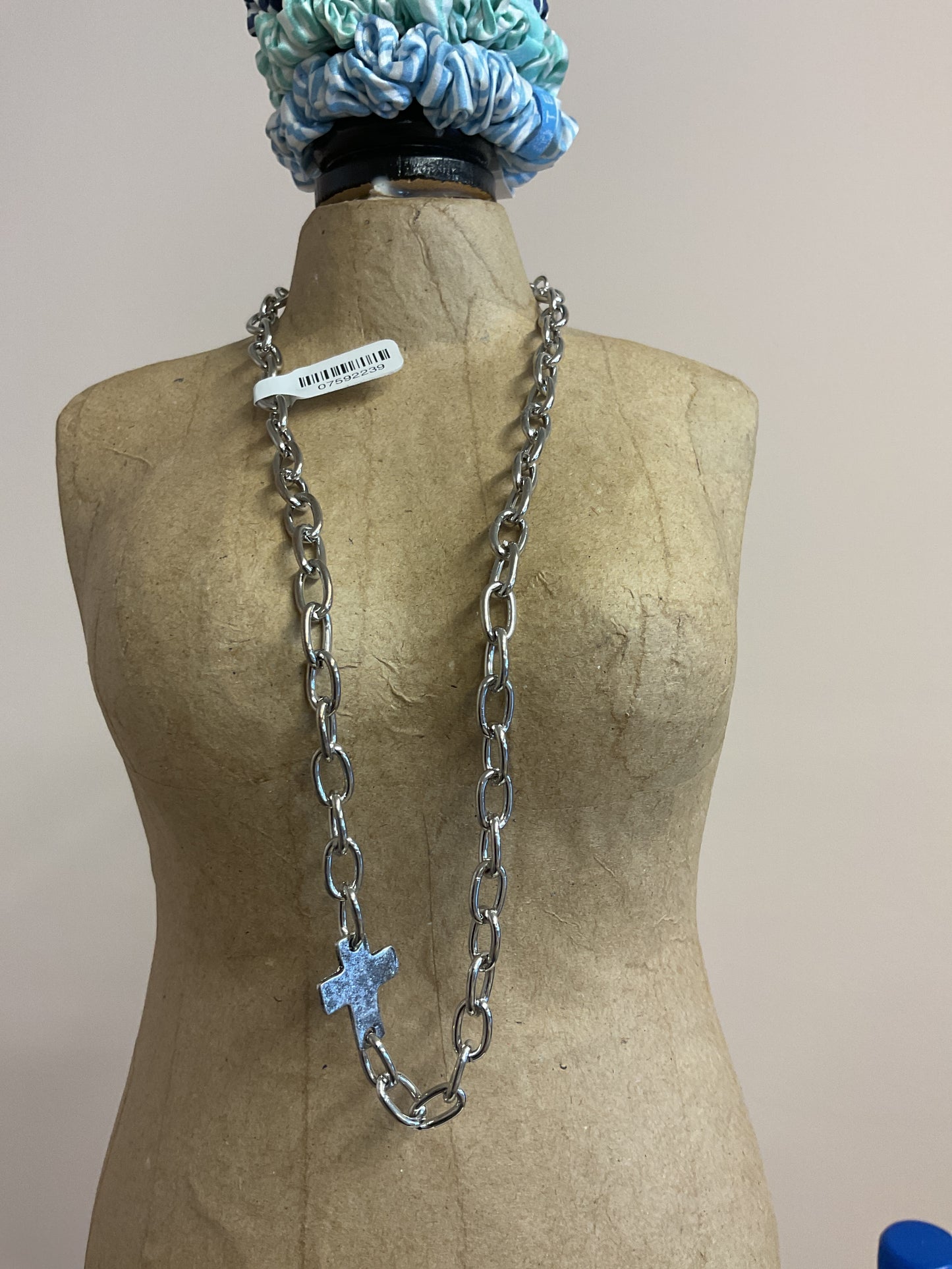 Silver Link Necklace w/Hammered Cross